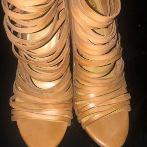 Carmel color Vince camuto wedge sandals 👡